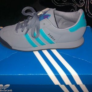 Samoa J -Big Logo Adidas. Originals